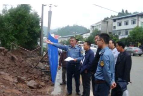 線波形護(hù)欄安全隱患排查整治