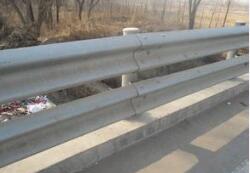 波形護欄板熱浸塑防腐層的相關標準