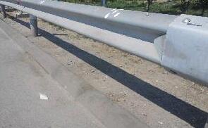 公路波形護(hù)欄板