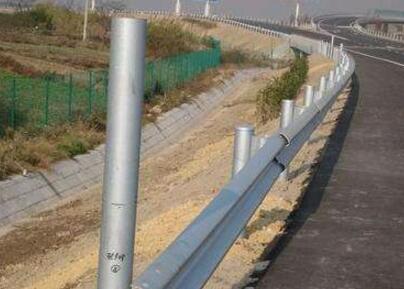 波形護(hù)欄板